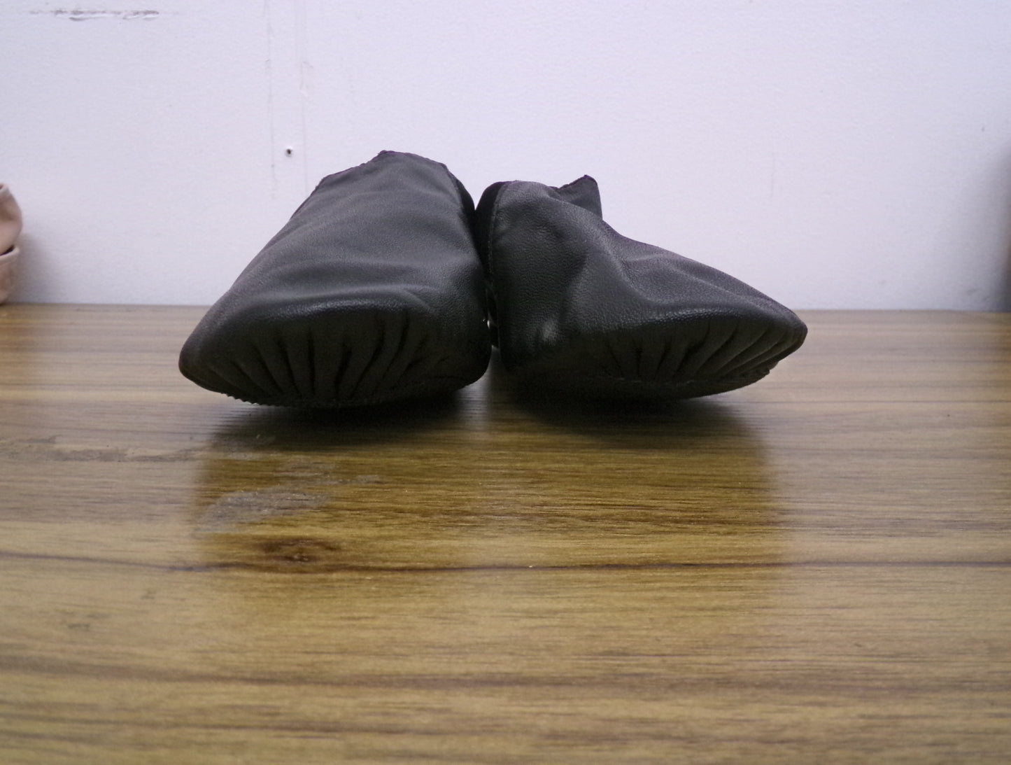 Pre-Owned Jazz Shoes So Danca 9M JZ43 Black Kids Pull On Leather Split Sole