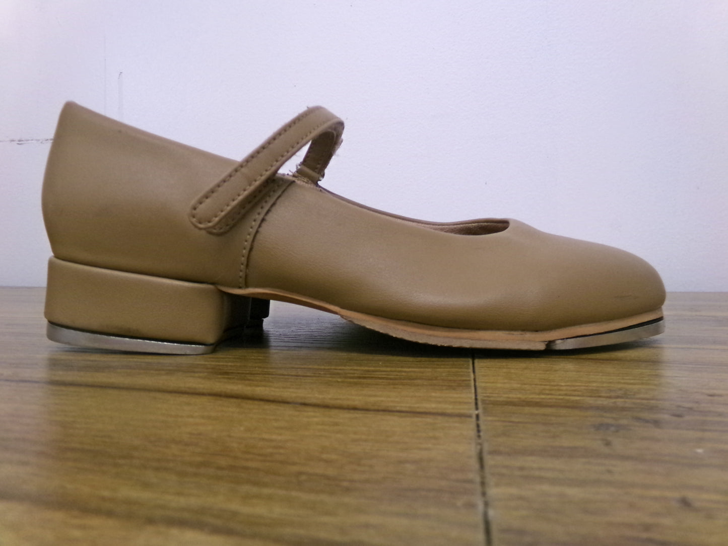 Pre-Owned Tan Tap Shoes Leo's 7M Mary Jane Leather Easy Strap
