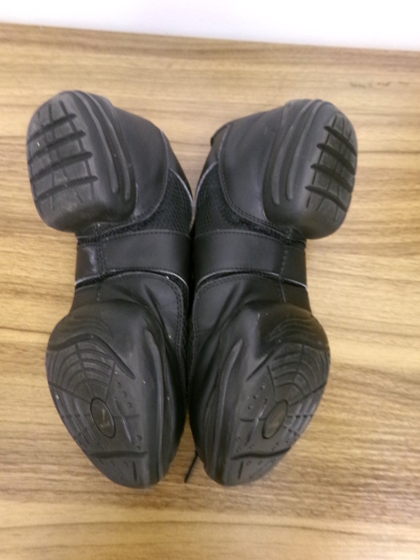 Dance Hip Hop Shoes Theatricals T8000 Black Adult 8M