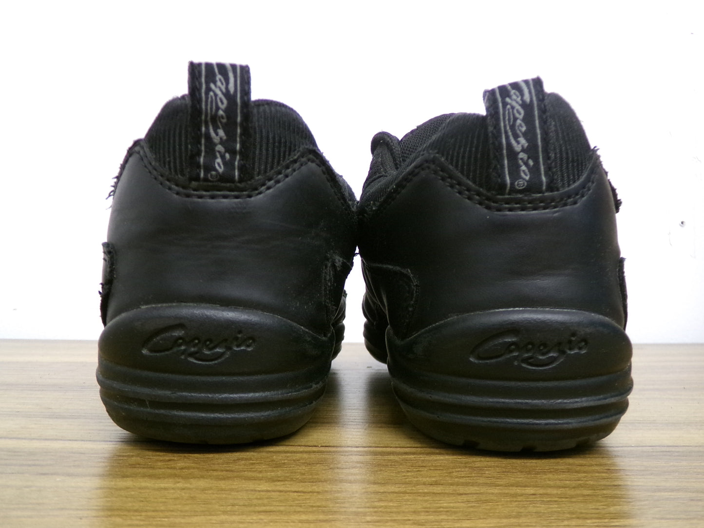 Pre-Owned Hip Hop Jazz Shoes Capezio Adult 7.5M Sneakers Lace Up Split Sole