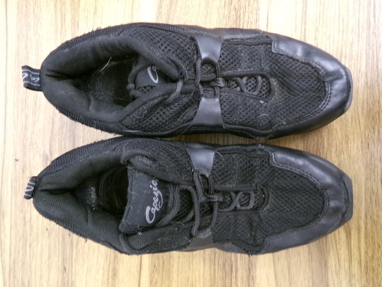 Pre-Owned Hip Hop Jazz Shoes Capezio Adult 7.5M Sneakers Lace Up Split Sole