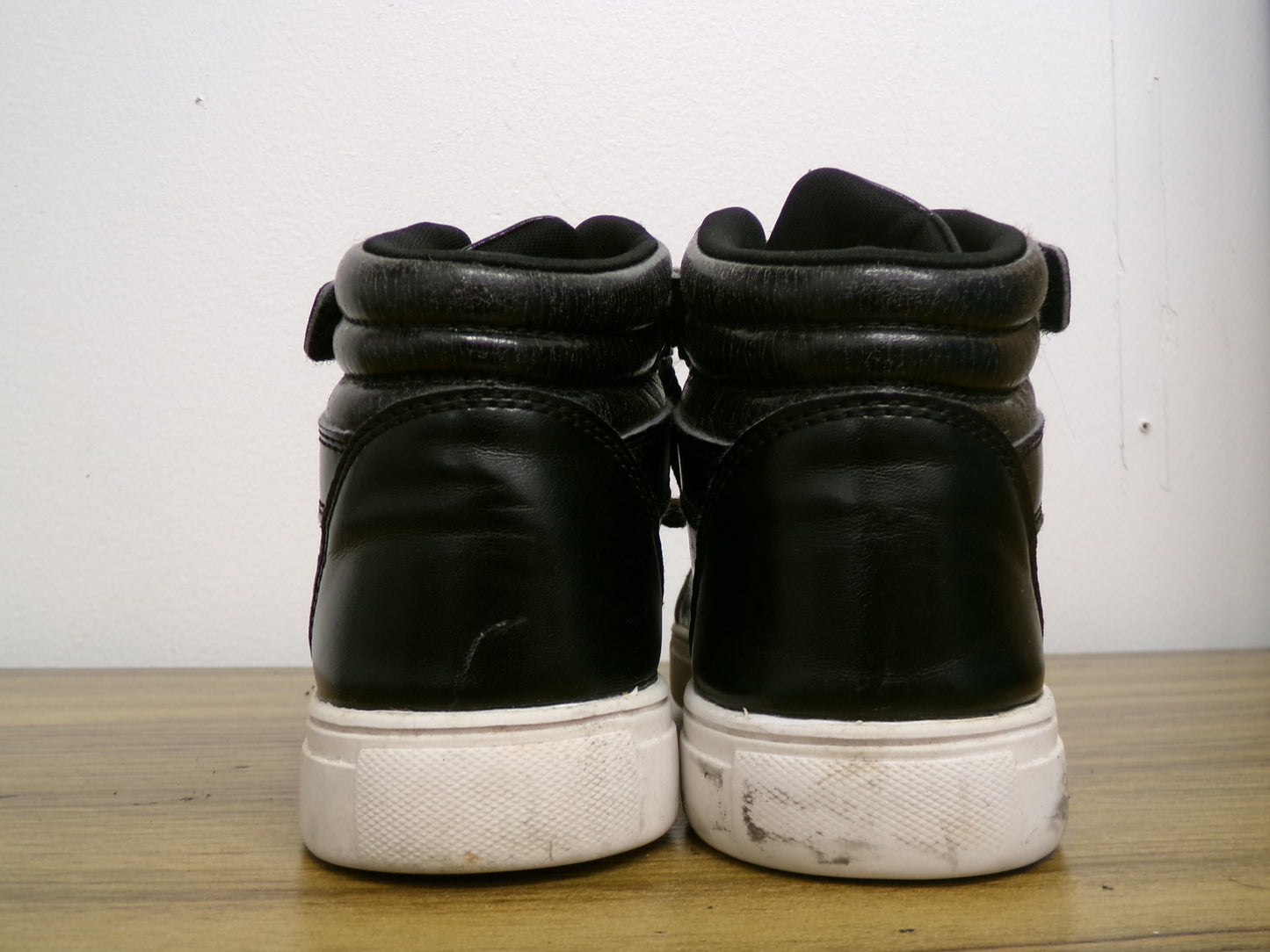 Pre-Owned Hip Hop Shoes Weissman Kids 1YM Sneakers Vinyl Black