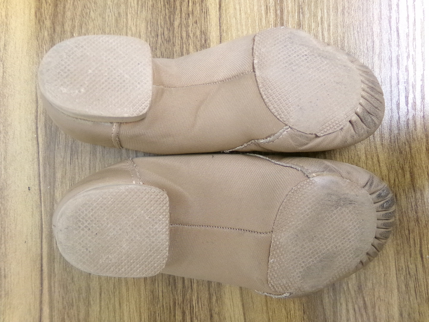 Pre-Owned Jazz Shoes So Danca 11.5 JZ43 Tan Adult Pull On Leather Split Sole