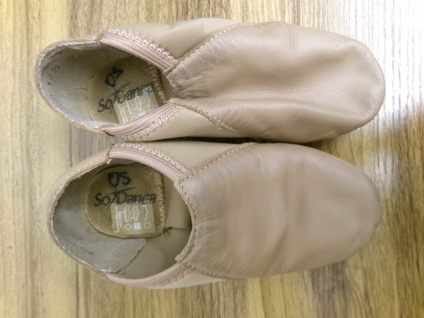 Pre-Owned Jazz Shoes So Danca 12.5 JZ43 Tan Pull On Leather Split Sole