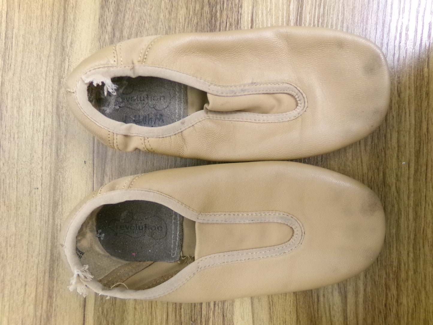 Pre-Owned Jazz Shoes Revolution 656 Adult 5M Pull On Leather Split Sole