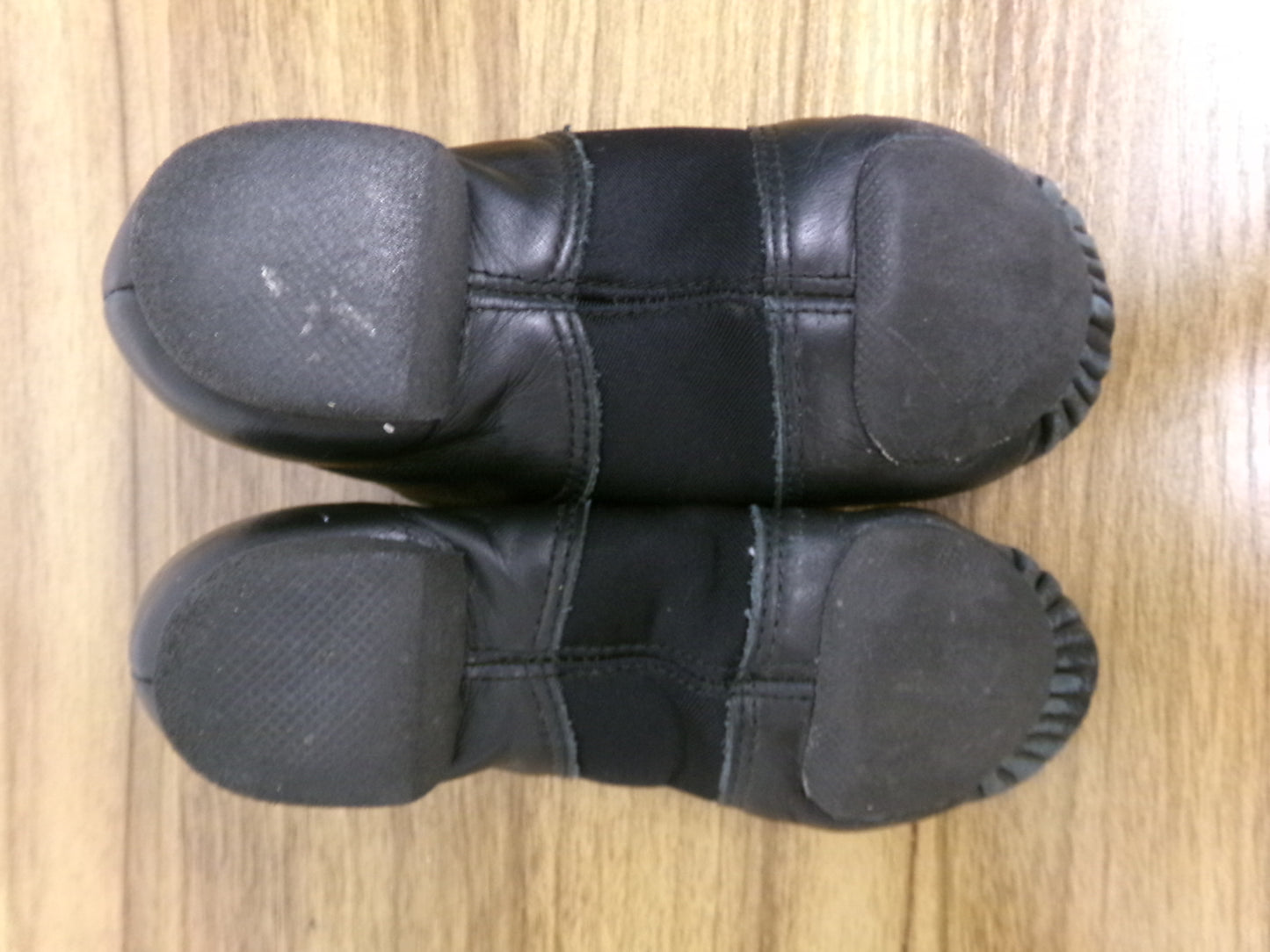 Pre-Owned Jazz Shoes Capezio Little Kid 12M Leather Slip On