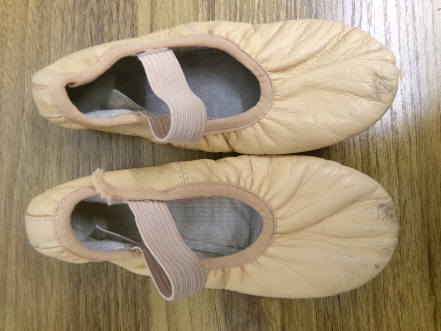 Pre-Owned Ballet Shoes DUX Dance Kids 12.5M Man Made Full Sole