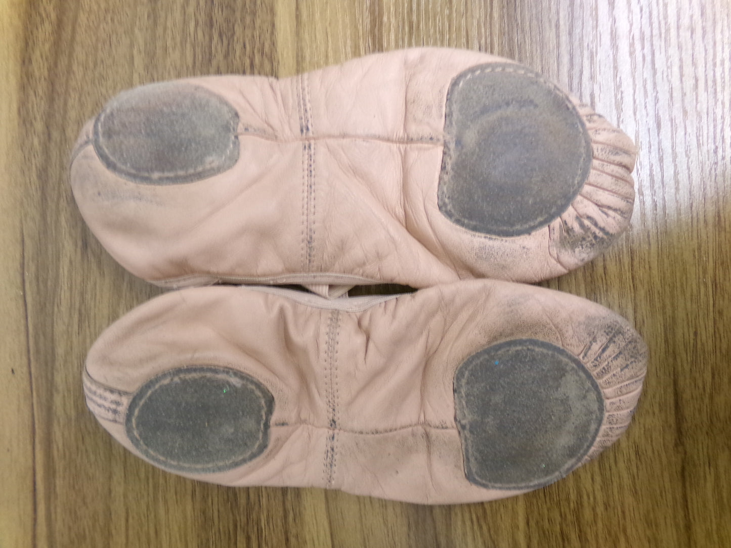 Pre-Owned Ballet Shoes SoDanca Kids 6D Girls Leather Cross Straps Split Sole