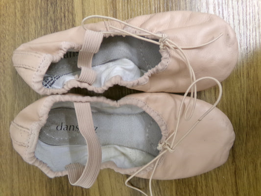 Pre-Owned Ballet Shoes Danshuz Girls 2.5 Leather Single Strap Split Sole