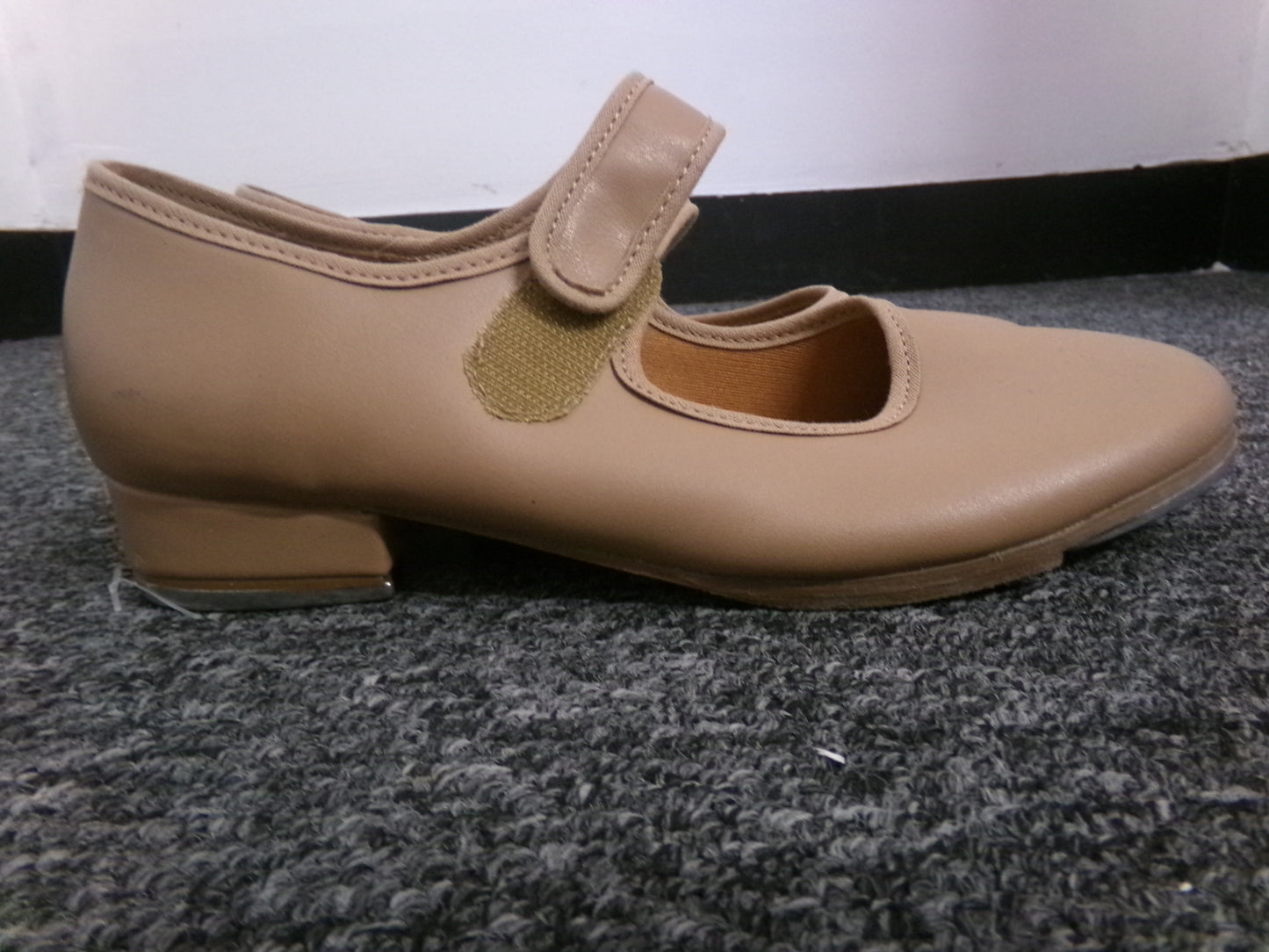 Pre-Owned Tap Shoes Youth 4.5M Tan So Danca TA38 Mary Jane Leather Loop Strap