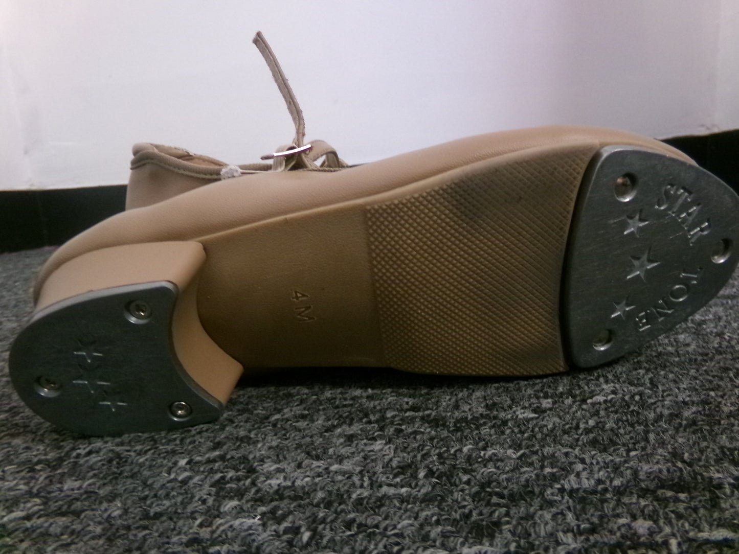 Pre-Owned Tan Tap Shoes Danshuz 752 Girls 4M Mary Jane Buckle