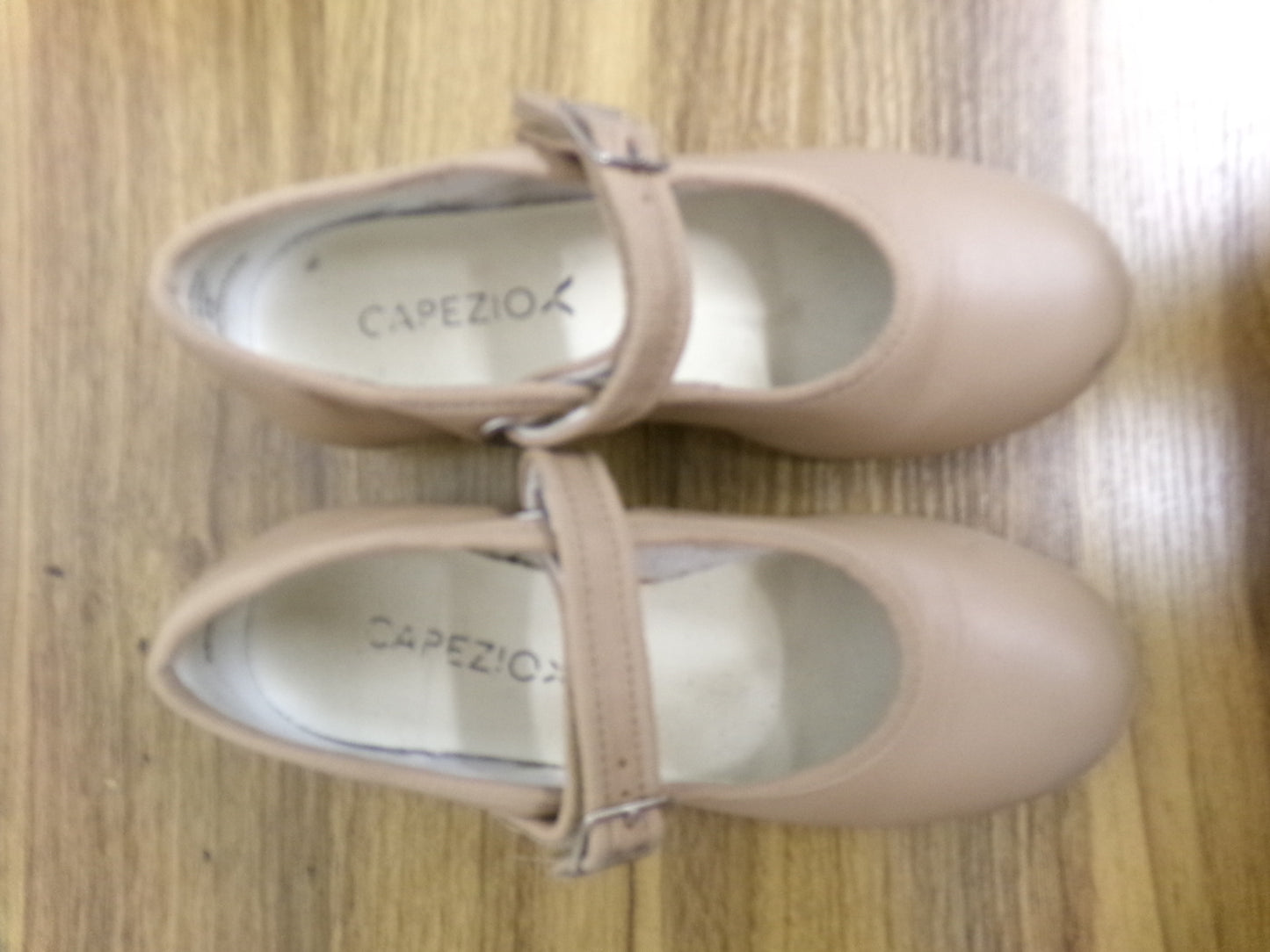 Pre-Owned Tap Shoes Capezio Toddler 13 Jane Leather Buckle Tan
