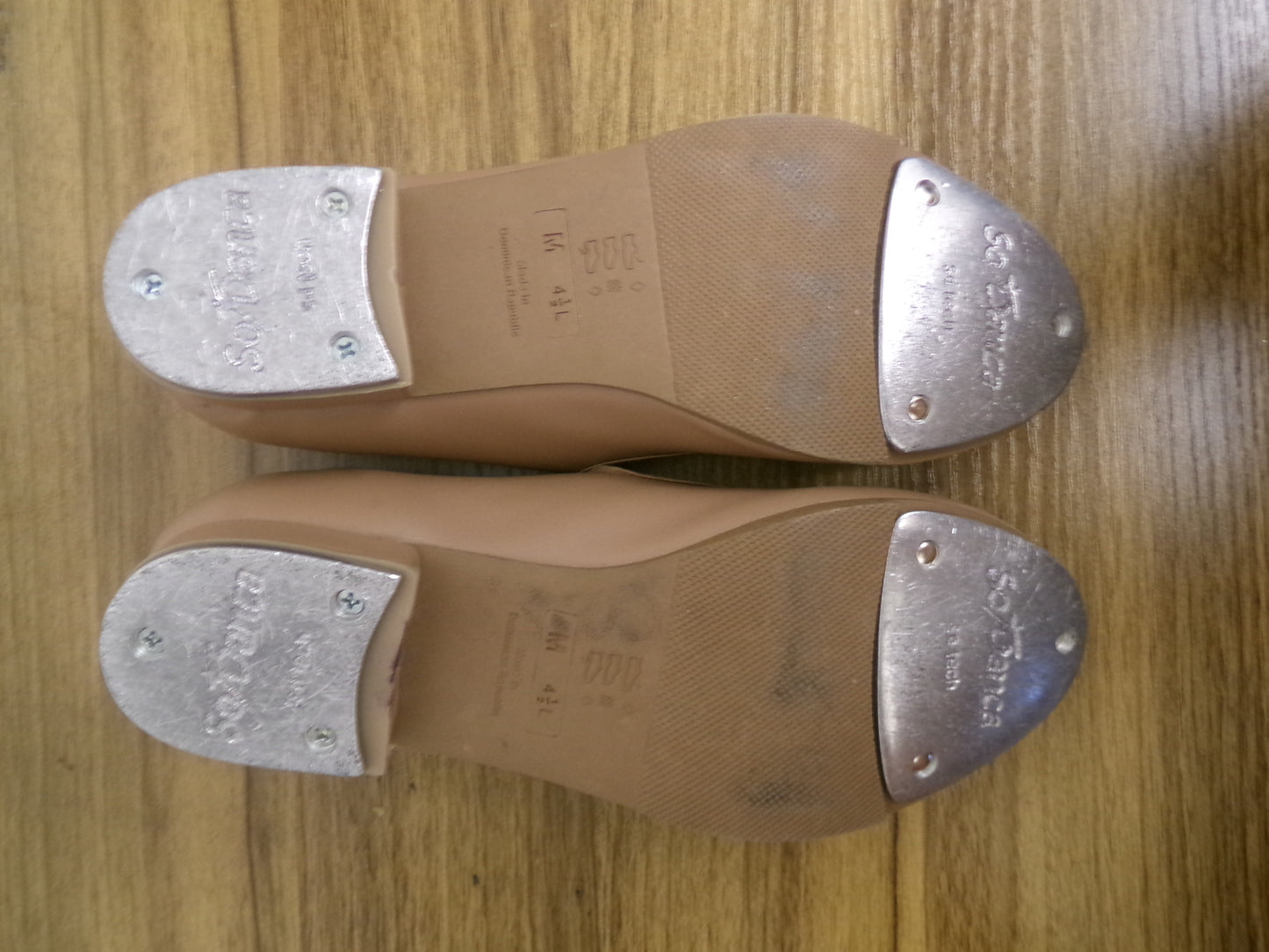 Dance Tan Tap Shoes SoDanca Youth 4.5M Mary Jane Leather Loop Strap