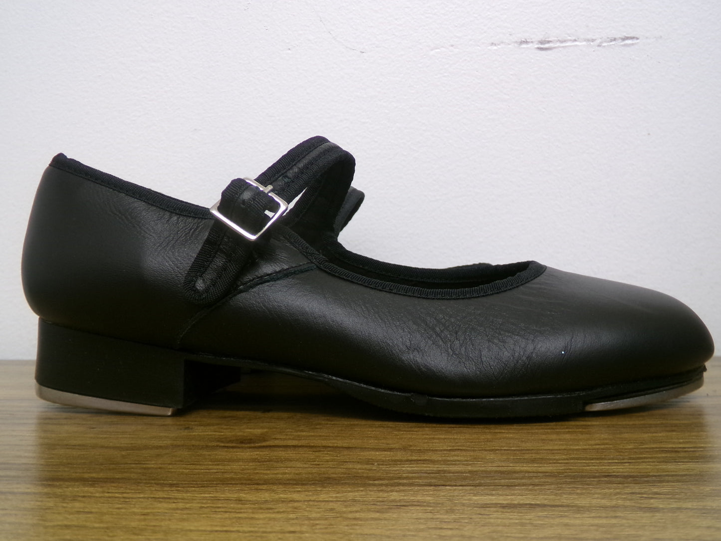 Dance Tap Shoes Capezio Adult 8M Mary Jane Leather Buckle Student