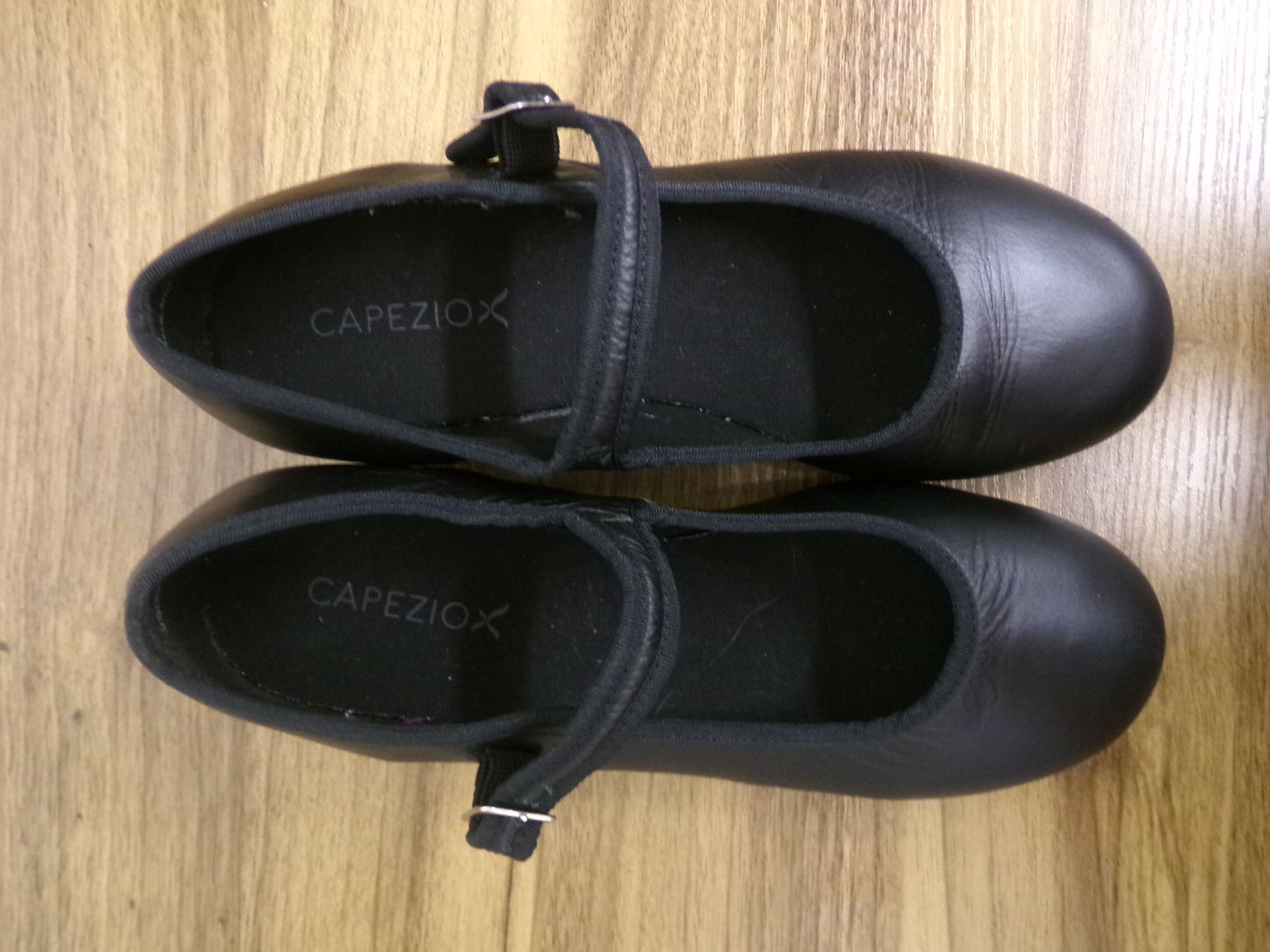 Dance Tap Shoes Capezio Adult 8M Mary Jane Leather Buckle Student