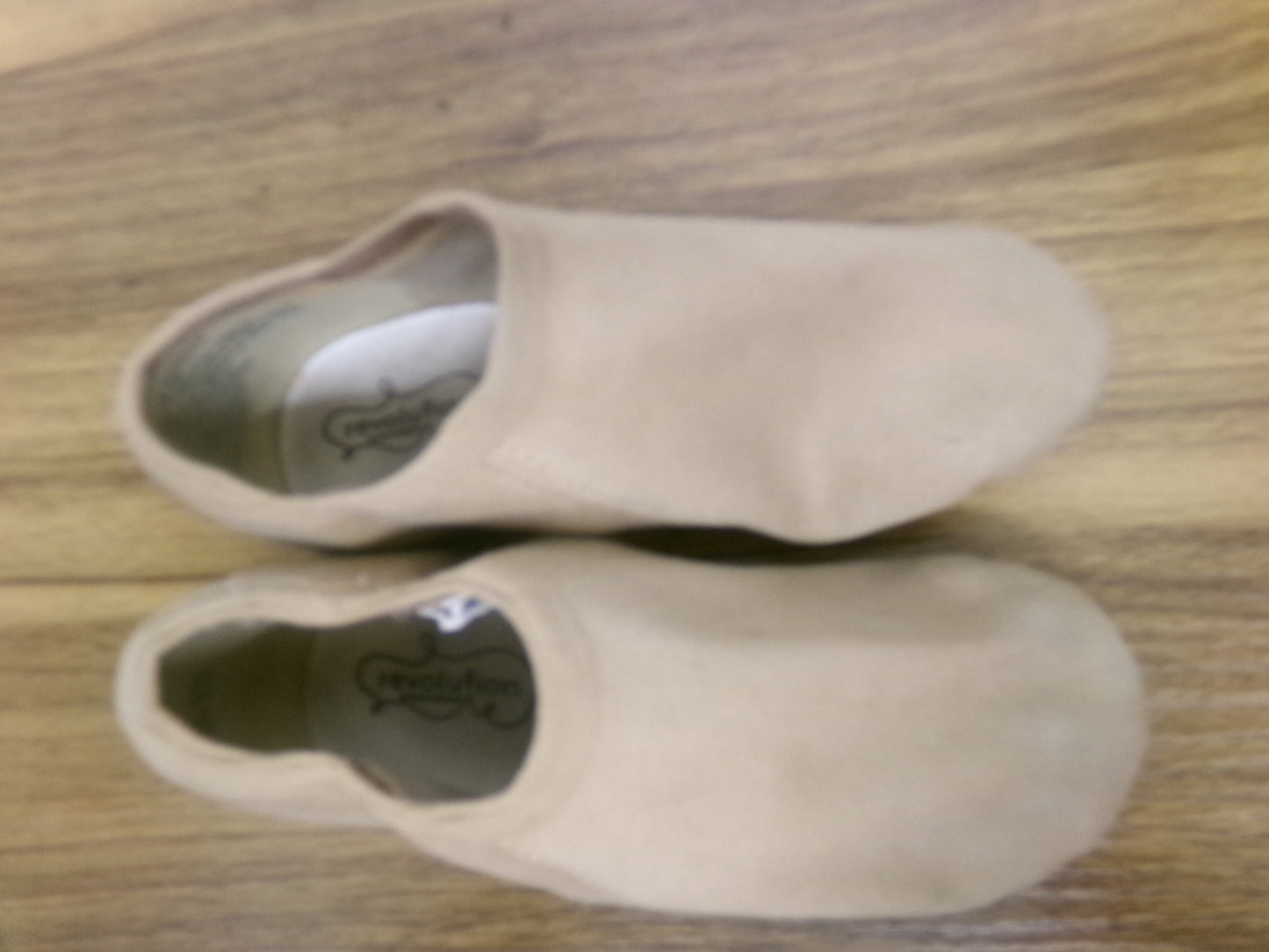 Pre-Owned Jazz Shoes Revolution Tan 7M Adult Canvas Split Sole