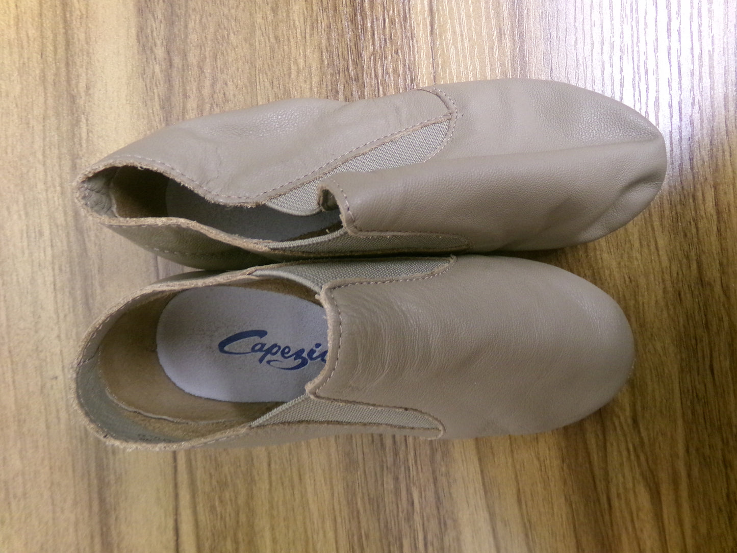 Pre-Owned Jazz Shoes Capezio 12 Adult 11M Tan Leather Split Sole