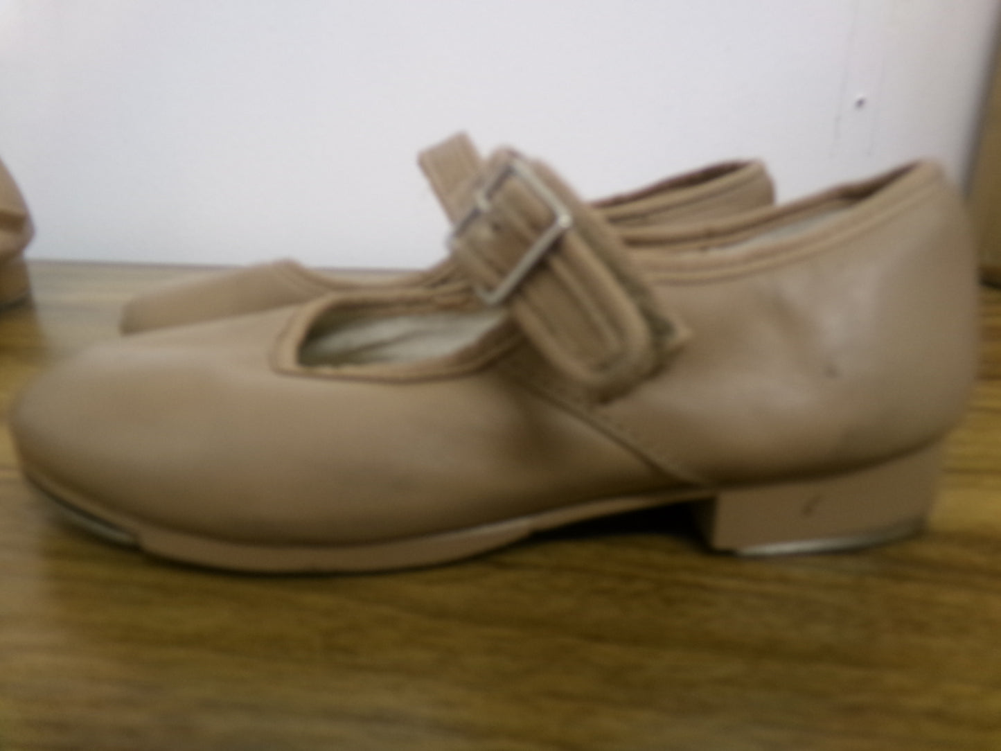 Pre-Owned Tap Shoes Capezio 12M Child Mary Jane Leather Loop Strap