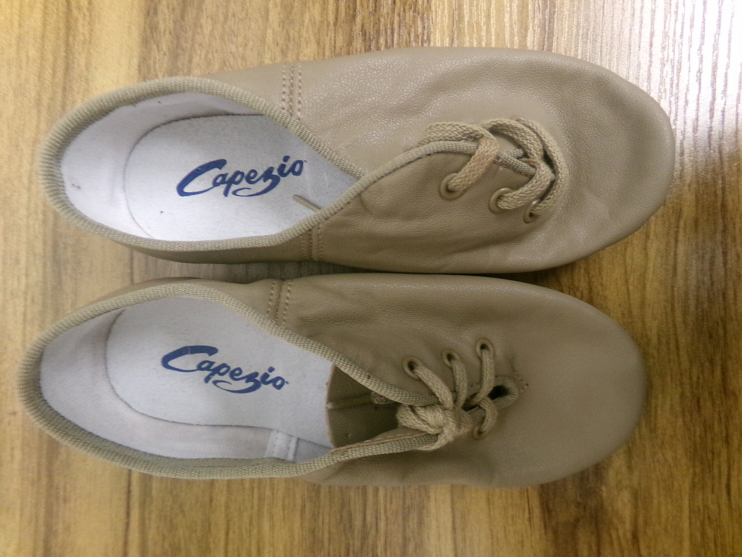 Pre-Owned Jazz Shoes Capezio 12.5 Adult Tan Leather Split Sole Lace Up
