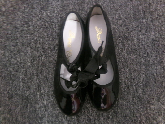 Pre-Owned Tap Shoes Dance Class Big Kid 13.5M Tyette Leather Ribbon Student
