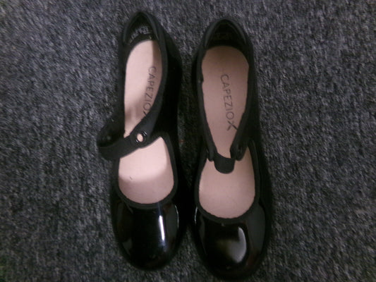 Pre-Owned Tap Shoes Capezio Big Kids 13.5M Tyette Man Made Elastic Student