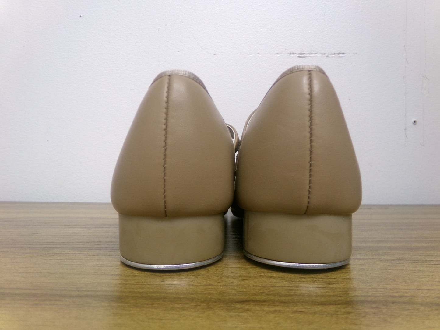 Pre-Owned Tan Tap Shoes ABT Youth 2.5 Mary Jane Patent Leather Loop Strap No Buckle