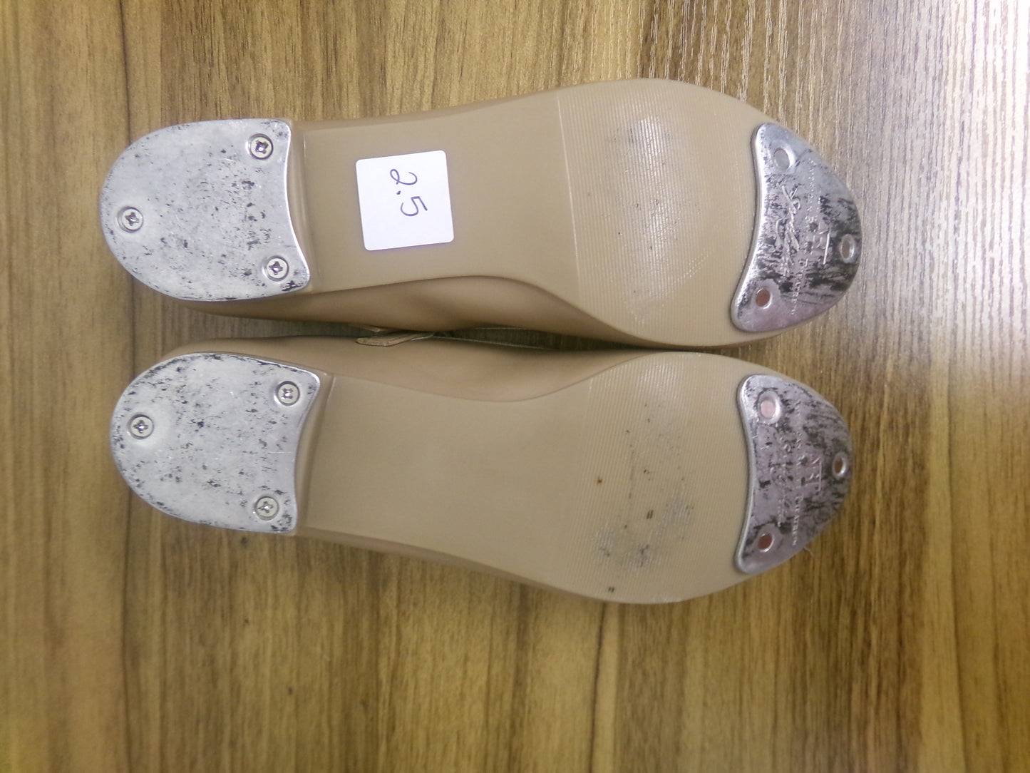 Pre-Owned Tan Tap Shoes ABT Youth 2.5 Mary Jane Patent Leather Loop Strap No Buckle