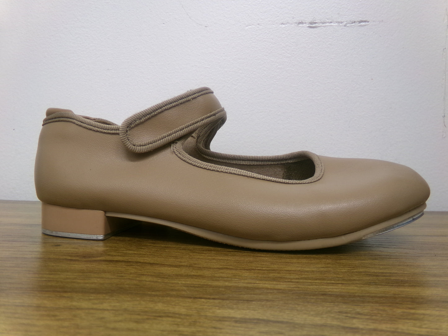 Dance Tap Shoes Danshuz 534 Toddler 2M Tan Mary Jane Easy Strap