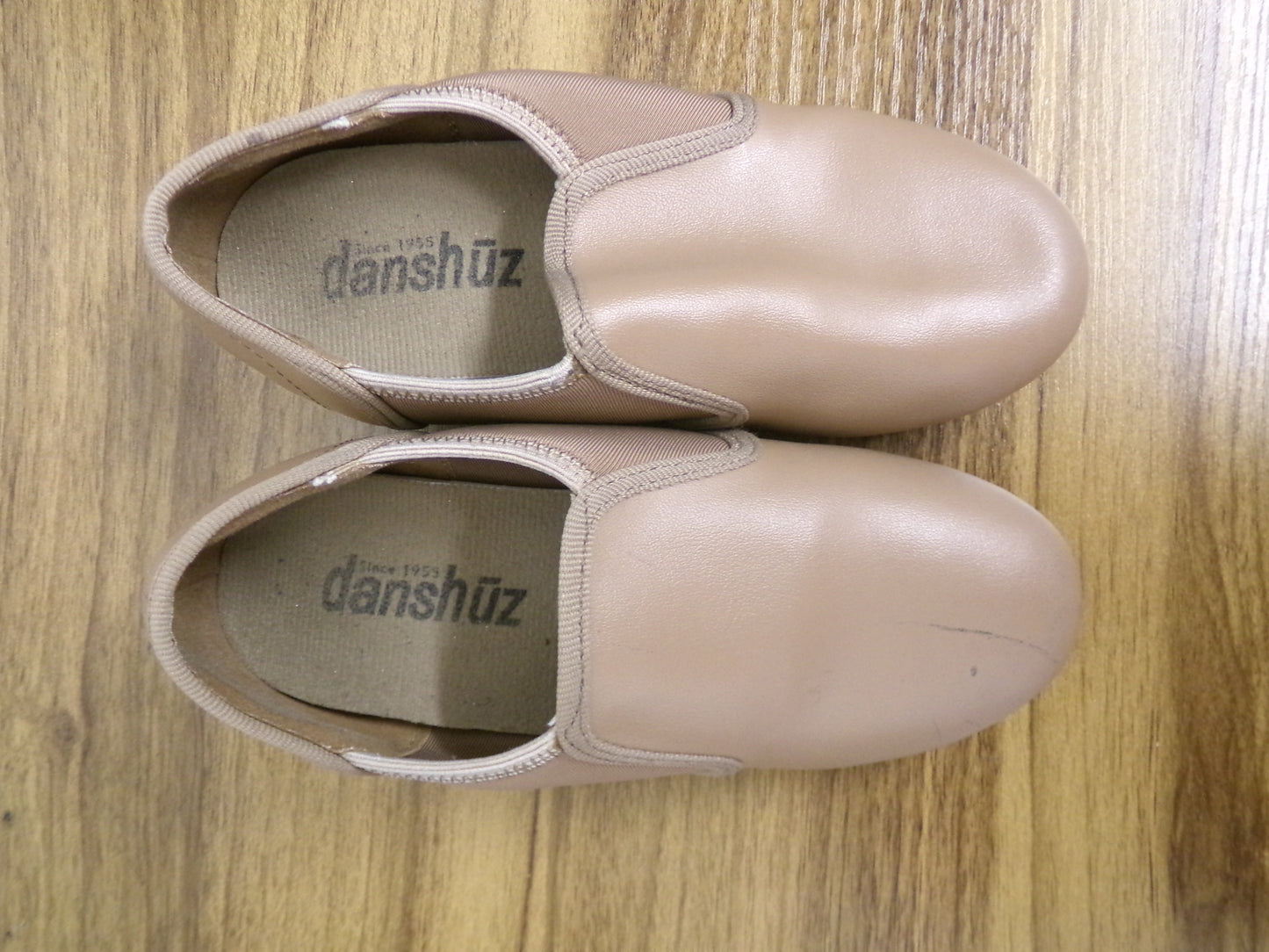 Pre-Owned Slip On Tap Shoes Danz N Motion 951 Kids 12M Tan