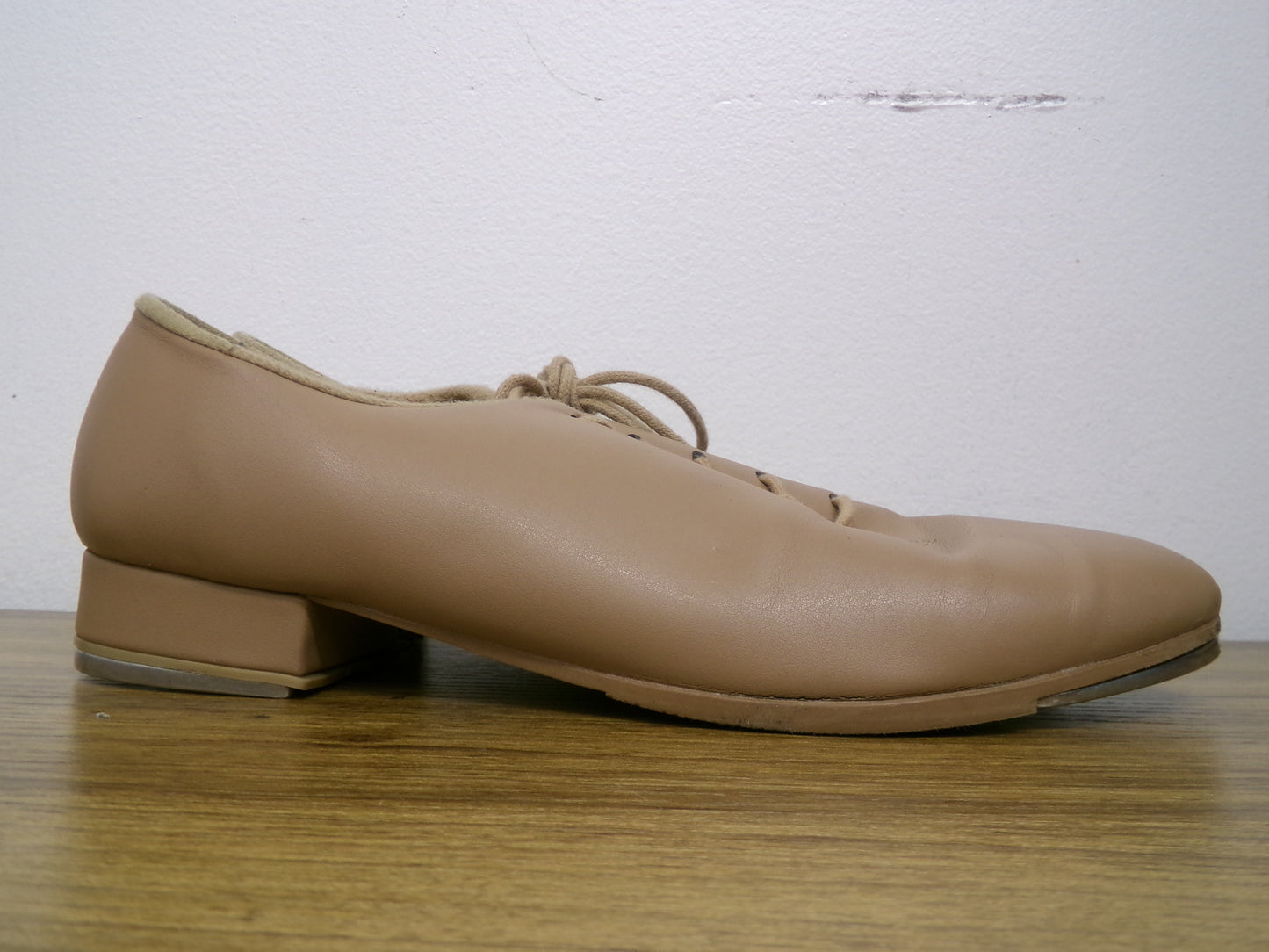 Pre-Owned Tap Shoes SoDanca Adult 7M Oxford Leather Lace Up Student