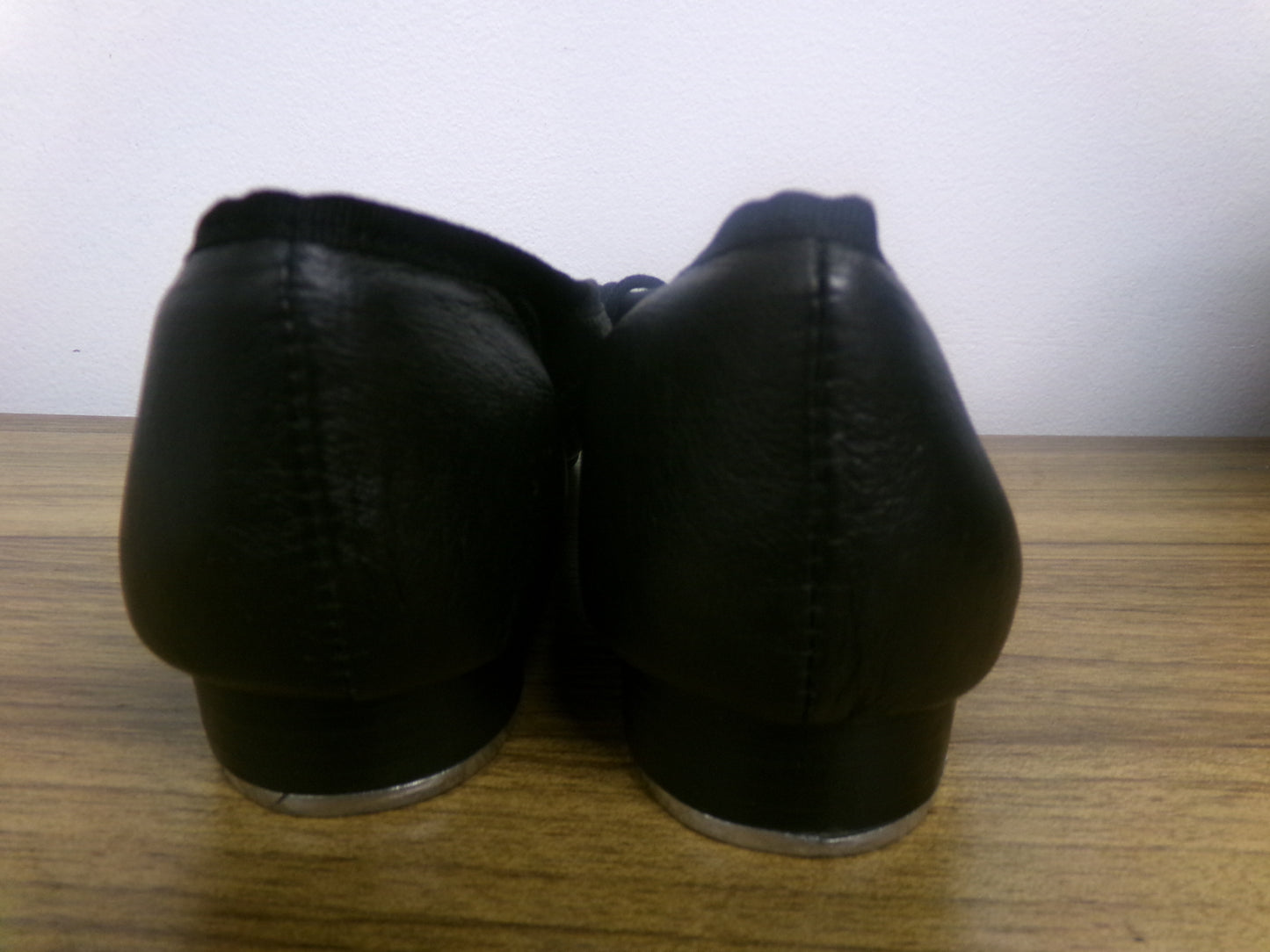 Pre-Owned Tap Shoes DanzNMotion Adult 9.5M Oxford Leather Black Split Sole