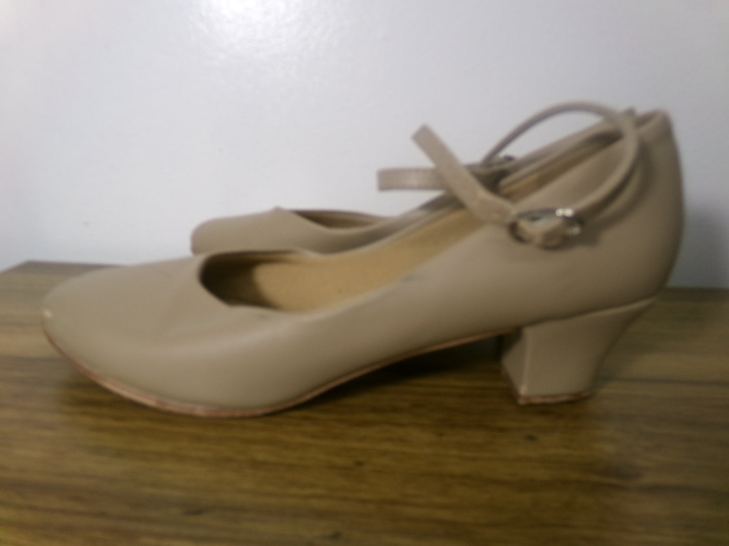 Pre-Owned Tap Shoes SoDanca Big Kid 7M Heel Character Leather Buckle