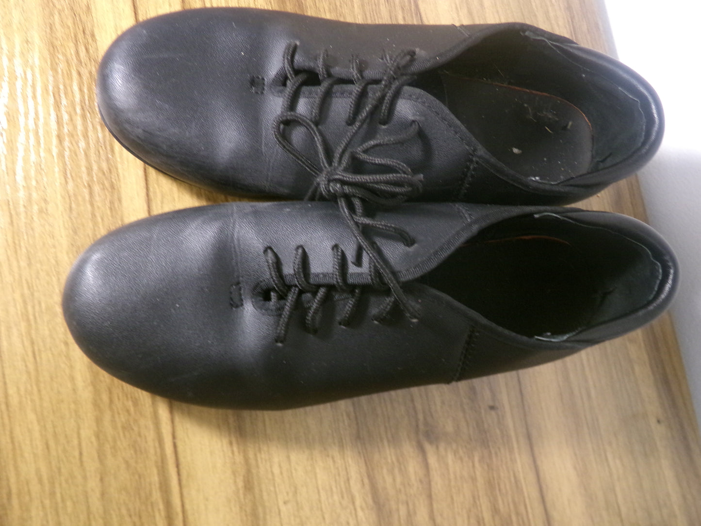 Pre-Owned Slip On Tap Shoes Theatricals Adult 7M Black