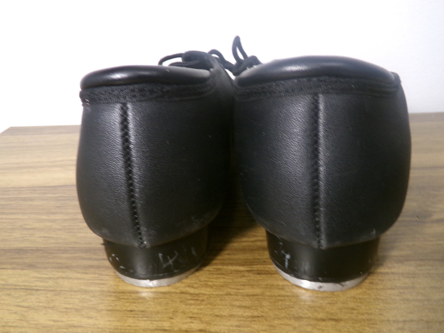 Pre-Owned Slip On Tap Shoes Theatricals Adult 7M Black