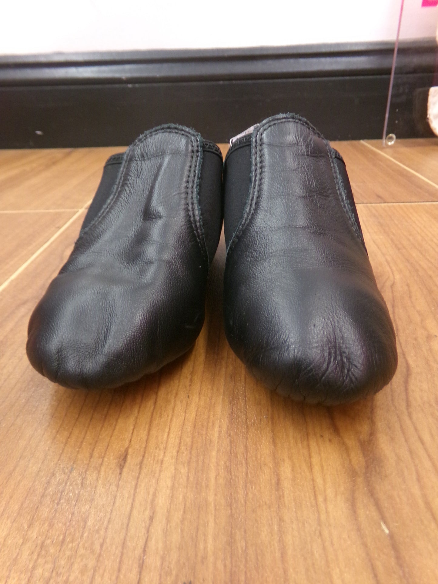 Pre-Owned Jazz Shoes Dance Class Toddler 10M Child Slip On Leather Split Sole