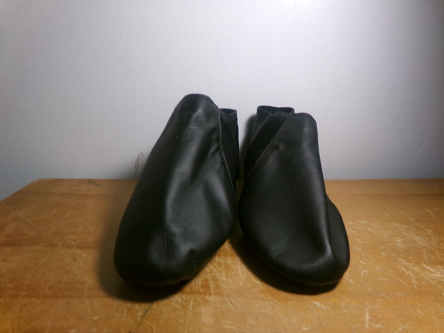 Pre-Owned Jazz Shoes Leo's 5.5M Adult Slip On Leather Split Sole