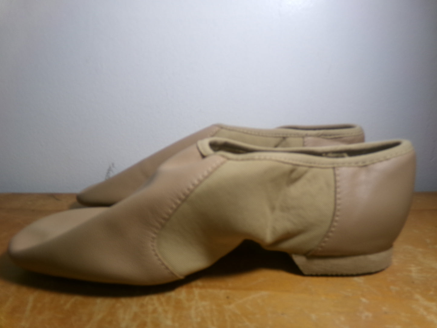Pre-Owned Jazz Shoes Bloch 7M Adult Tan Leather Slip On Split Sole