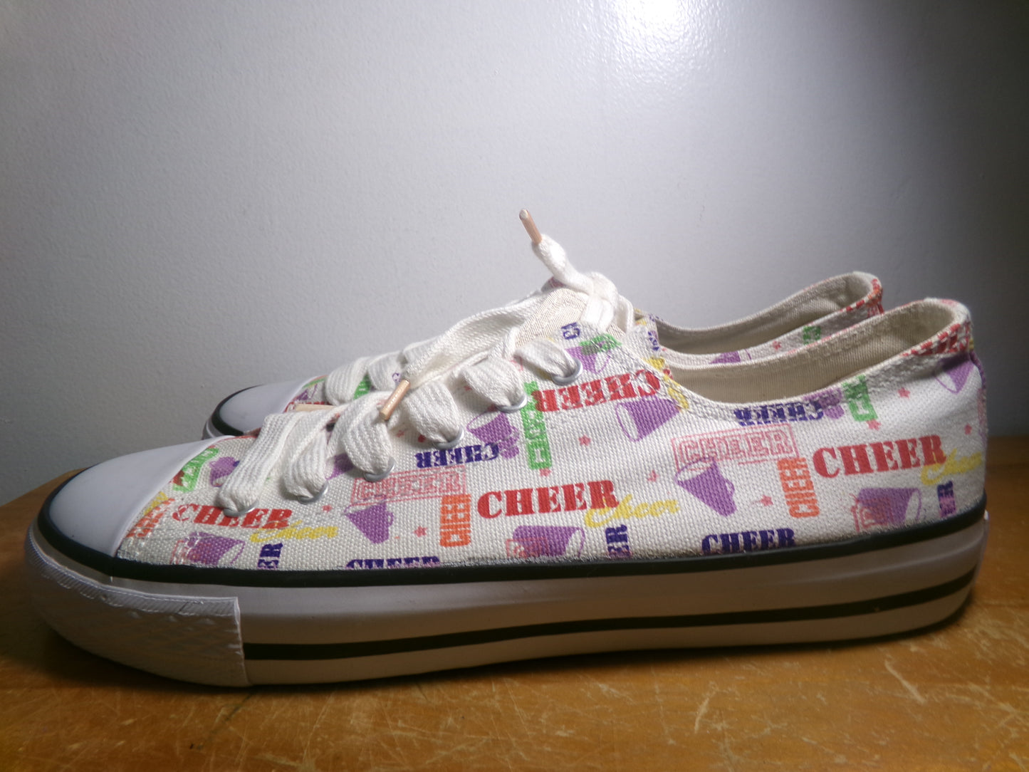 New Cheer Sneakers Chucks by Leo's 9M Adult Colorful
