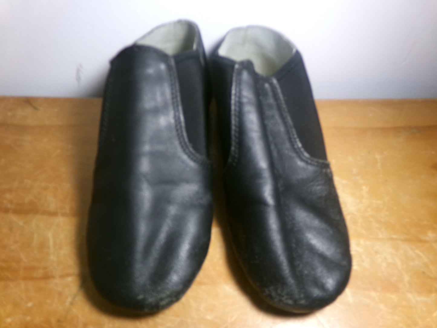 Pre-Owned Jazz Shoes Dance Class Adult 6M Slip On Leather Split Sole