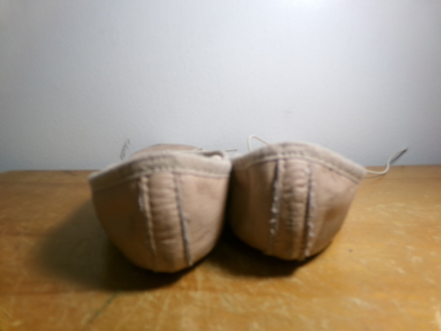 Pre-Owned Ballet Shoes DanzNMotion Toddler 1M Leather Single Strap Full Sole