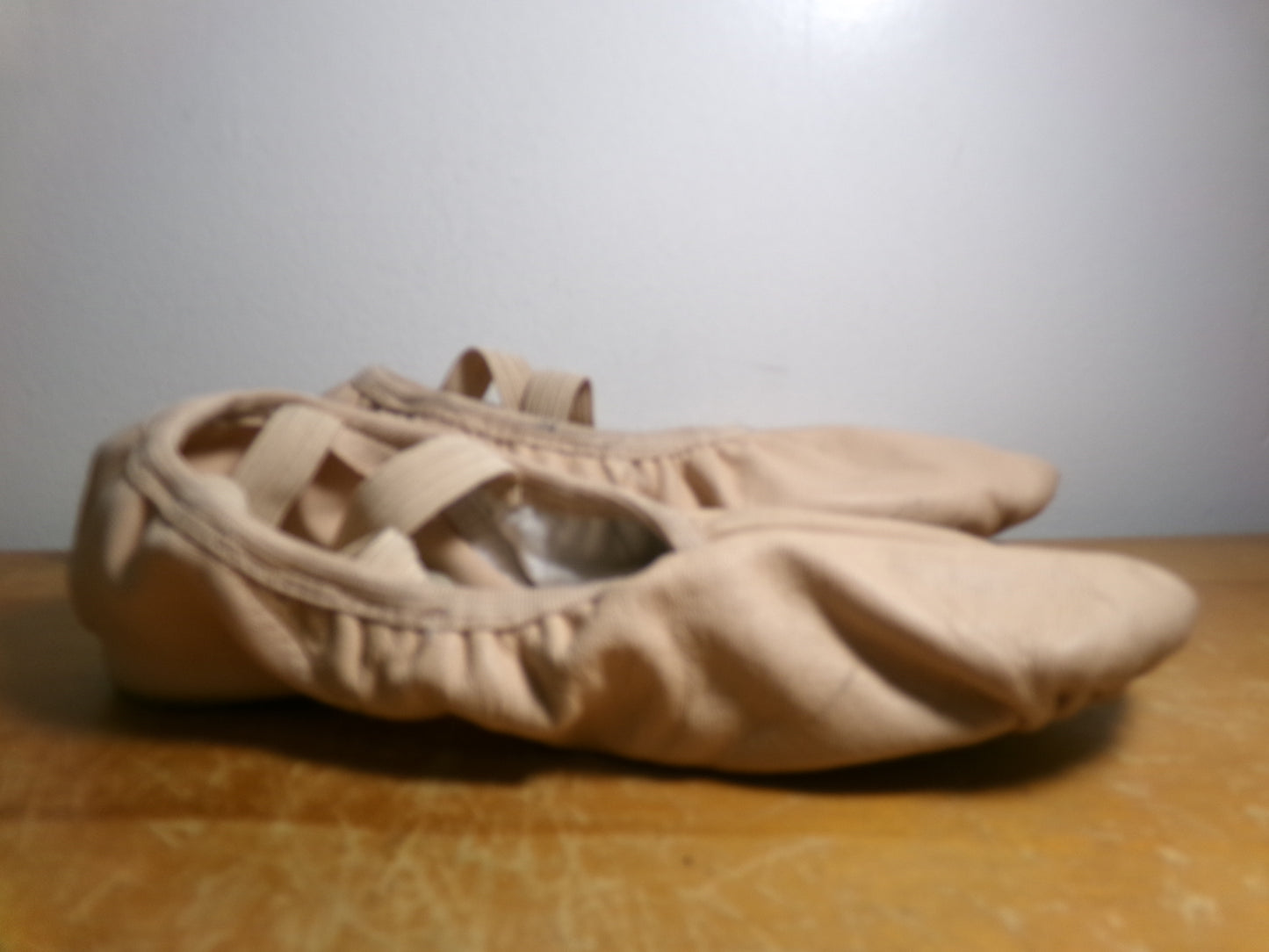 Pre-Owned Ballet Shoes Danz N Motion 398 Adult 6W Leather Cross Straps Split Sole