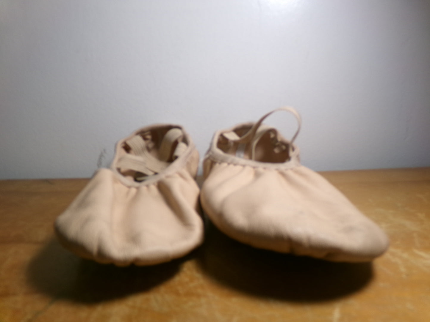 Pre-Owned Ballet Shoes Danz N Motion 398 Adult 6W Leather Cross Straps Split Sole
