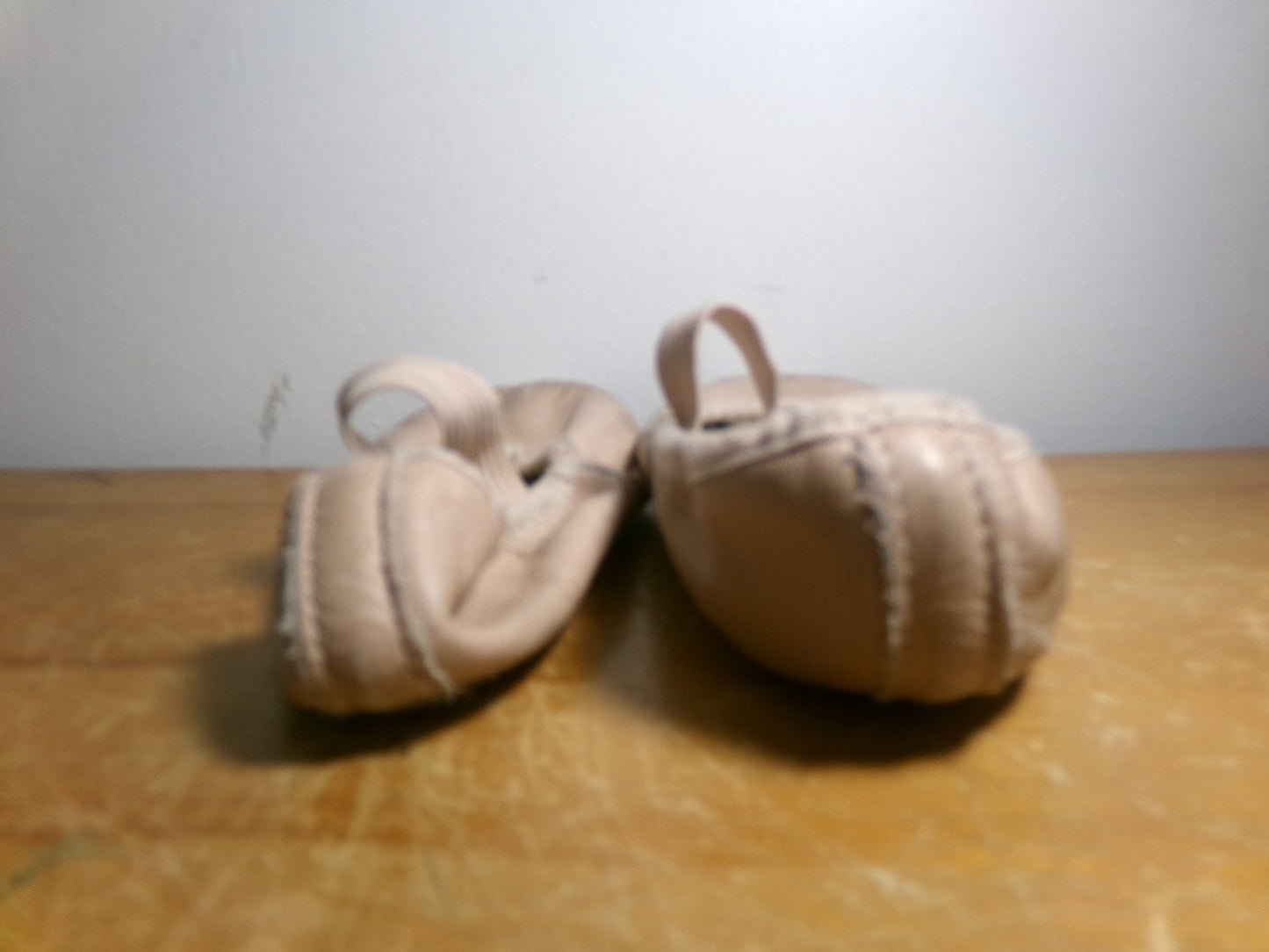 Pre-Owned Ballet Shoes DanzNMotion Toddler 13M Leather Single Strap Full Sole