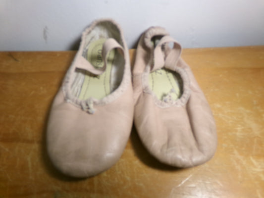 Pre-Owned Ballet Shoes DanzNMotion Toddler 13M Leather Single Strap Full Sole
