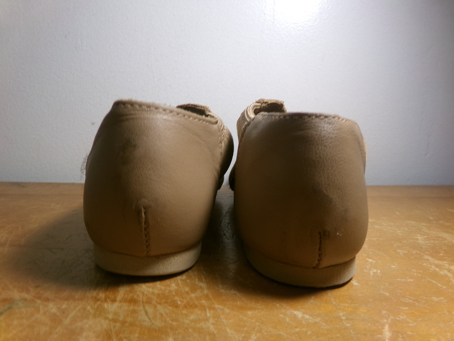 Pre-Owned Jazz Shoes So Danca JZ43 Child 13.5M Tan Pull On Leather Split Sole