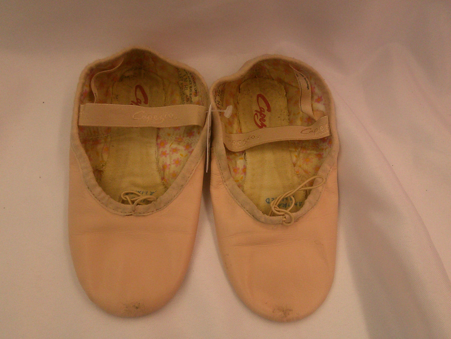 Pre-Owned Ballet Shoes Capezio Girls 1N Tie Drawstring Leather Single Strap Full Sole