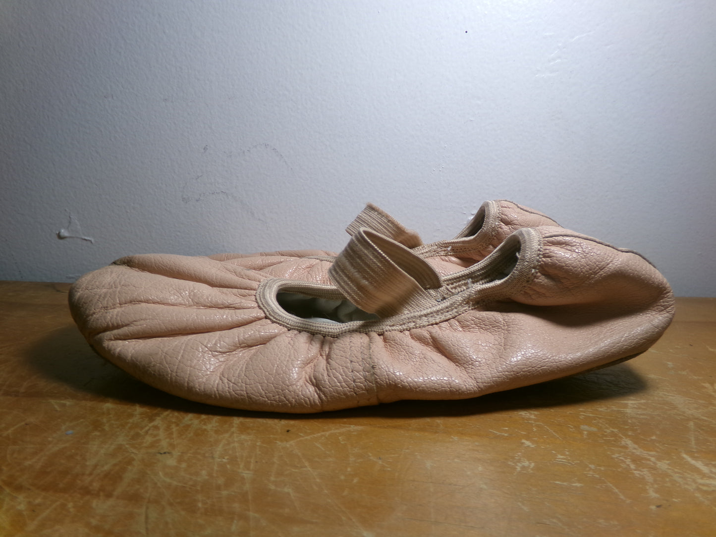 Pre-Owned Ballet Shoes SoDanca Big Kid 3D Pull On Leather Single Strap Full Sole