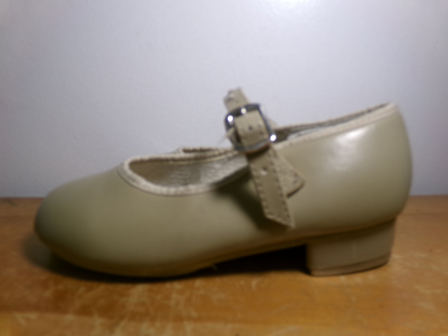 Dance Tap Shoes Revolution Style 826 10.5 Child Mary Jane Buckle Tan