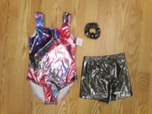 Pre-Owned Gymnastics Leotard/Shorts Medium Child Purple Hearts Gymnastics