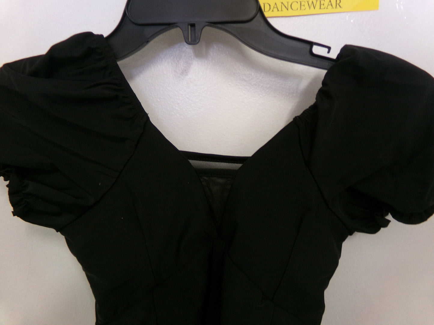 Pre-Owned Leotard Puff Sleeve Mesh Accents Black Child Large Ballet Jazz